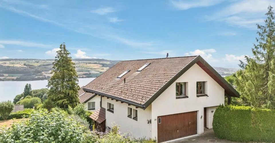 Architektonische Handschrift mit Seeblick – Foto 12 von 13