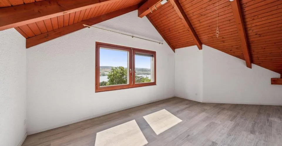Architektonische Handschrift mit Seeblick – Foto 6 von 13