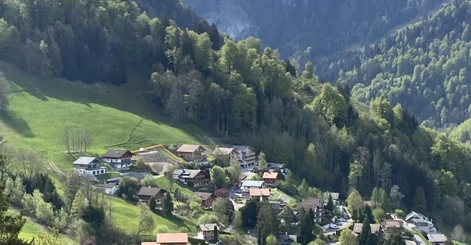 Terrain avec permis en force pour une villa-chalet individuel – Foto 4 von 7