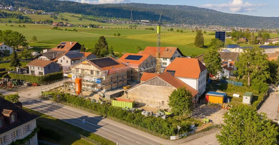 Appartamento nuovo di 3,5 locali al 1° piano nella casa ristrutturata – foto 2 di 3