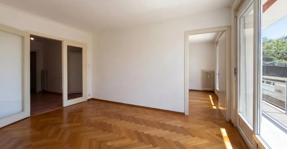 4.5-room apartment with balcony in the Béthusy district – photo 3 of 13