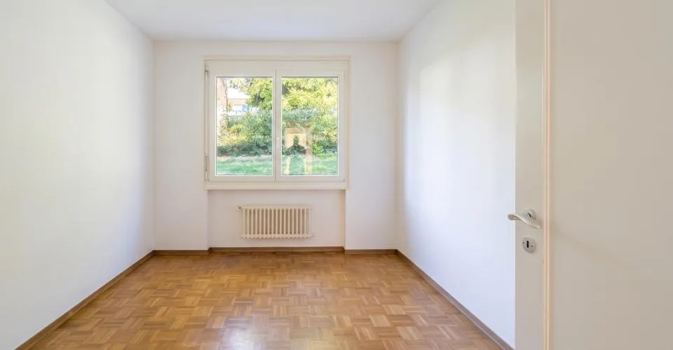 4.5-room apartment with balcony in the Béthusy district – photo 12 of 13