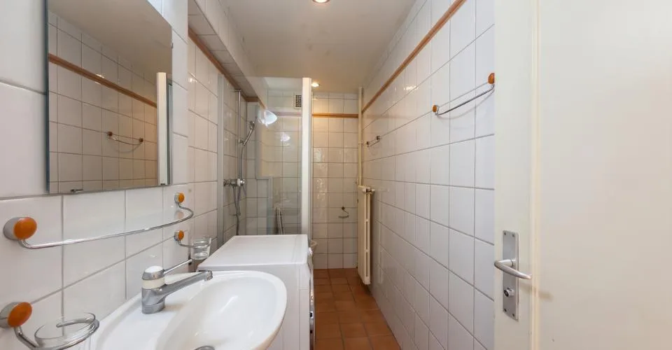 4.5-room apartment with balcony in the Béthusy district – photo 8 of 13