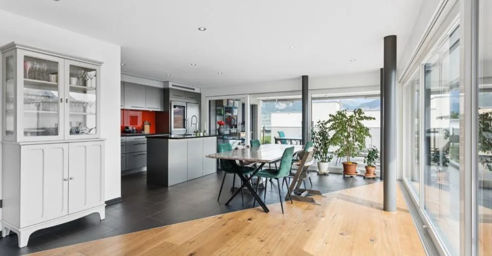 Magnifique appartement de 4.5 pièces en attique à Riaz – Foto 10 von 13