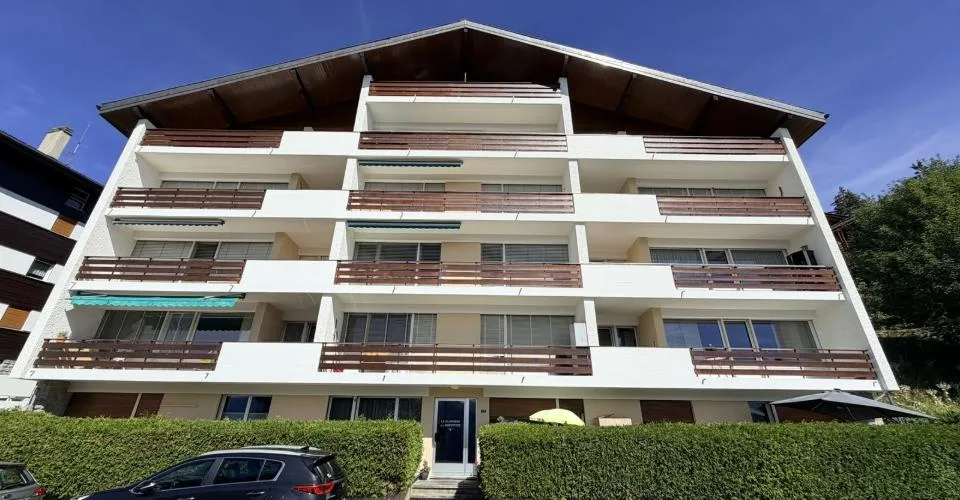ATTIQUE ! Spacieux et lumineux 1.5 pièces rénové - Extraordinaire vue - Bien Situé - Lieu très calme – photo 14 sur 16