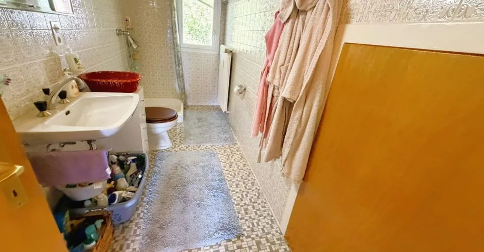 ATTIQUE ! Spacieux et lumineux 1.5 pièces rénové - Extraordinaire vue - Bien Situé - Lieu très calme – photo 9 sur 16