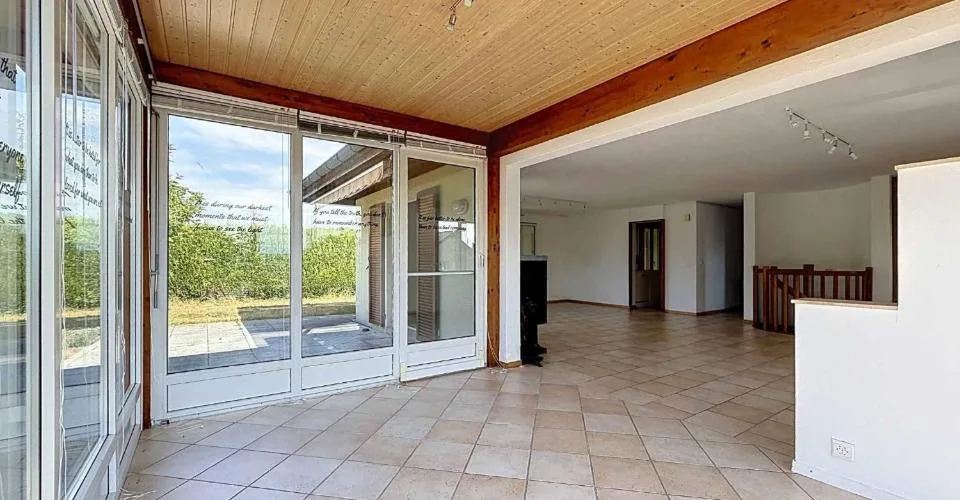 Una casa accogliente nel cuore di Pailly – foto 3 di 13