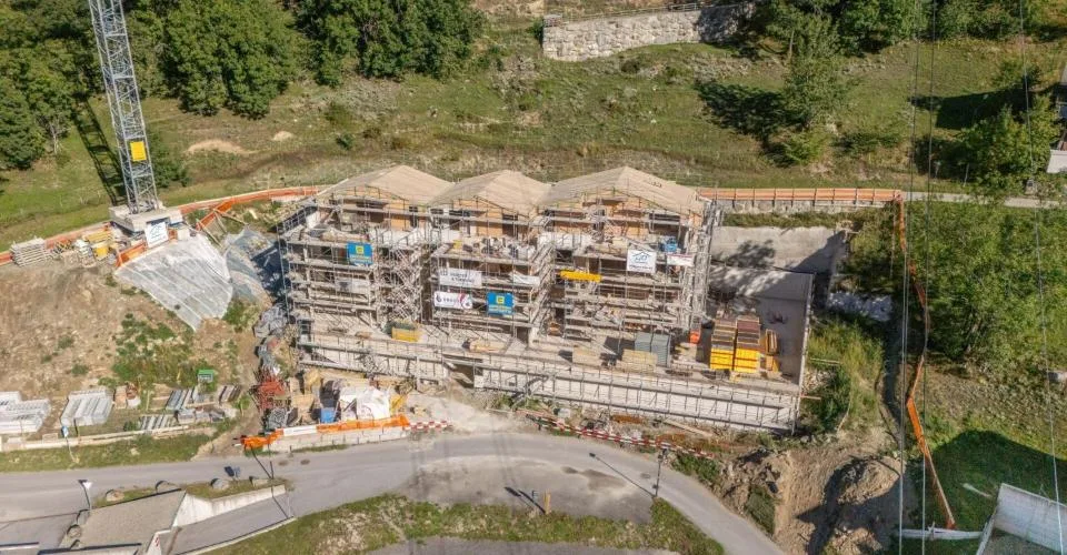 Exklusive Attikwohnung - Wohnen mit alpinem Charme im Tschäggättuhuis – Foto 9 von 10