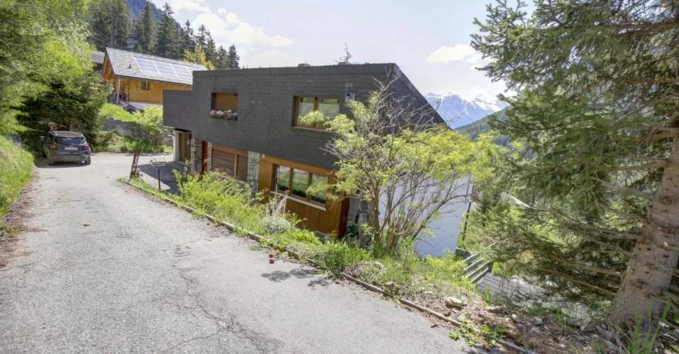 Au coeur de la forêt, belle maison mitoyenne à Champex-Lac ! – Foto 3 von 13