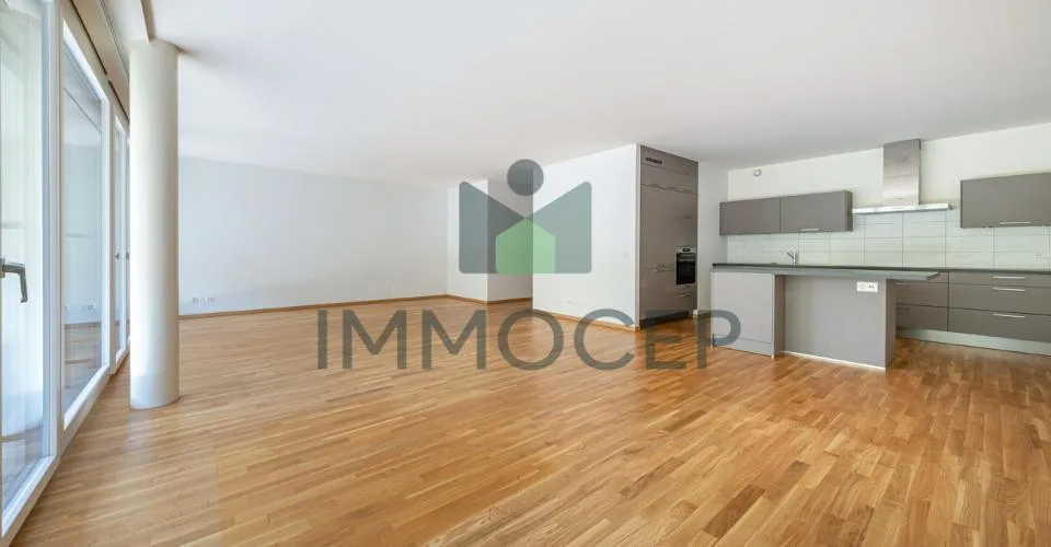 Exclusif: Spacieux 5 pièces traversant de 150m2 pondérés avec box – Foto 2 von 9