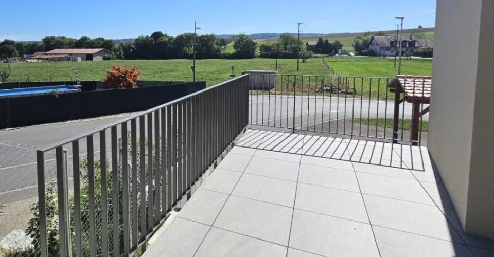 Villa mitoyenne neuve avec magnifique vue. – photo 5 sur 6