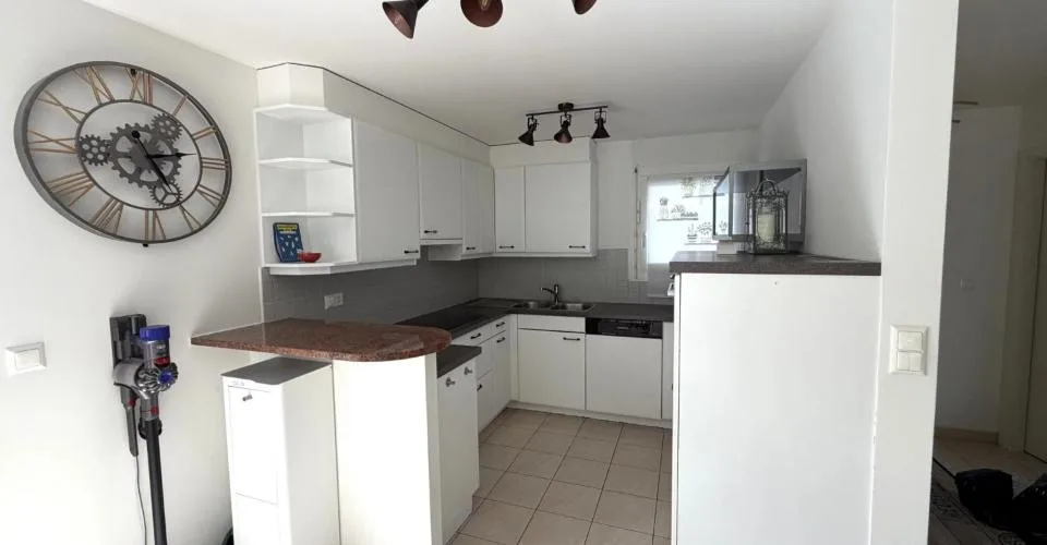 Charmante villa de 4 chambres à Renens avec jardin – foto 2 di 13
