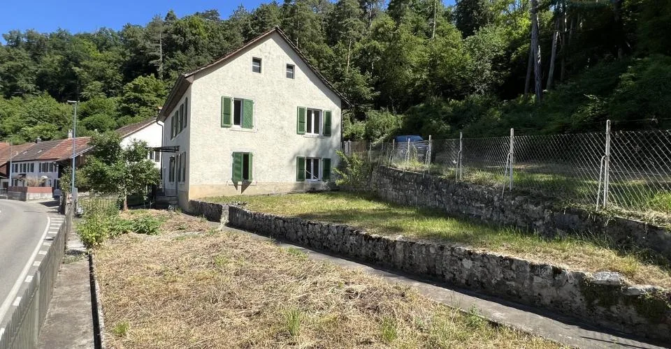 Charmante maison villageoise rénovée avec goût et en bordure de forêt – Foto 11 von 11