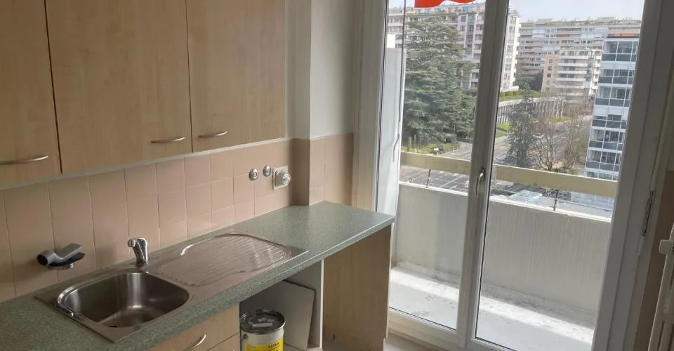 Exclusif - Appartement de 3.5 pièces traversant au 7ème étage – photo 2 of 5