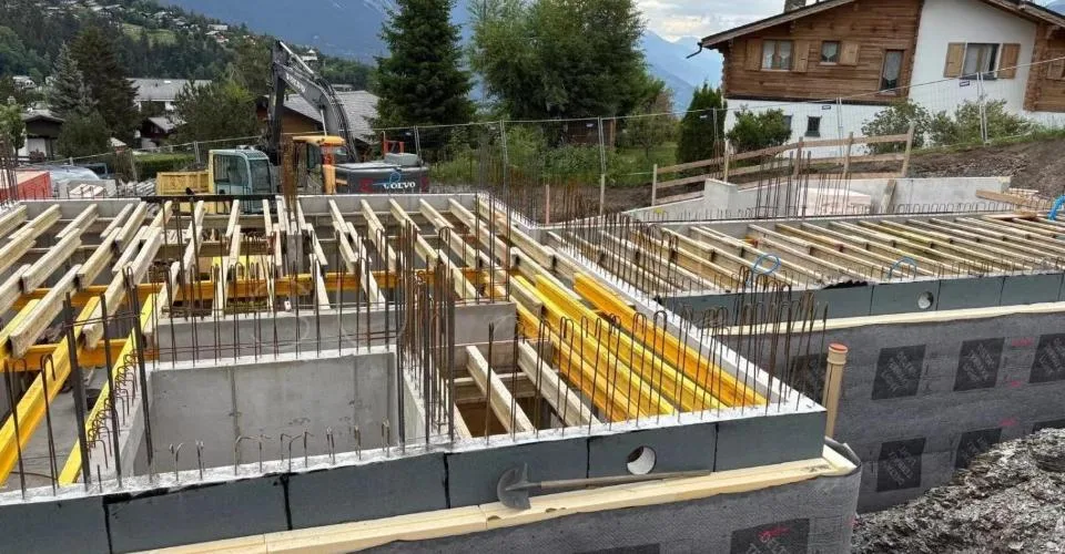 Rare - Attique 4.5 pièces avec vue panoramique - Résidence principale – Foto 3 von 17