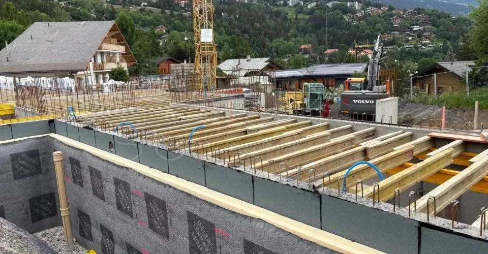 Rare - Attique 4.5 pièces avec vue panoramique - Résidence principale – Foto 2 von 17