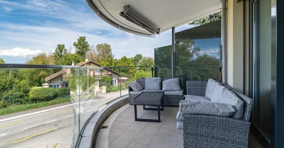Appartement contemporain de 4.5 pièces en attique à proximité du lac – photo 18 sur 22