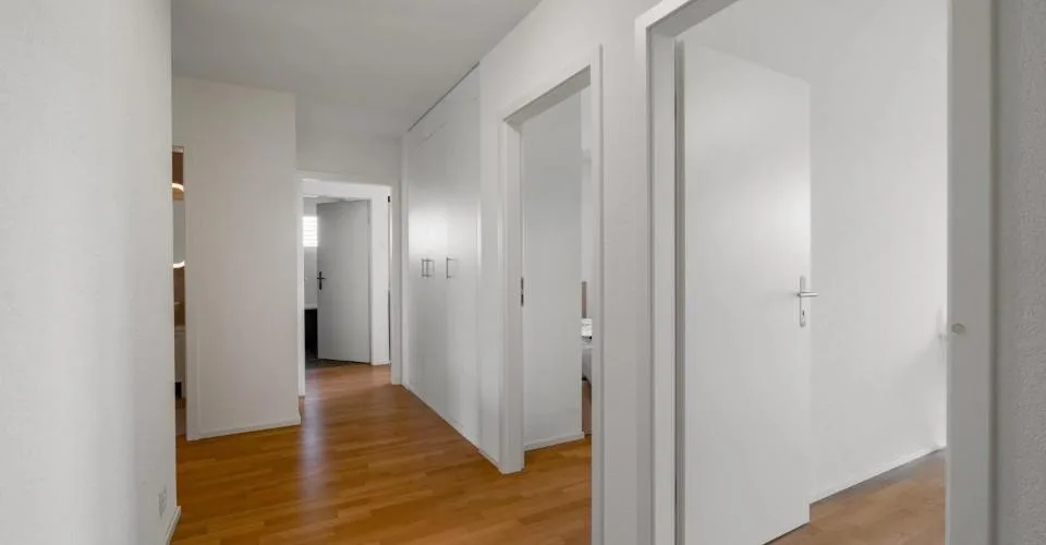 Appartement contemporain de 4.5 pièces en attique à proximité du lac – photo 17 sur 22