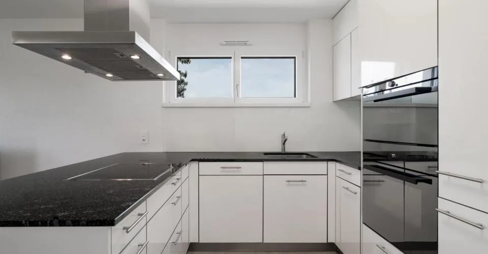 Appartement contemporain de 4.5 pièces en attique à proximité du lac – photo 12 sur 22