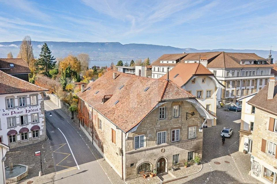 13 Zimmer Einfamilienhaus in Estavayer-le-Lac – Foto 2 von 15