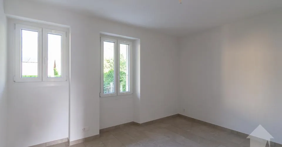Bâtiment de trois appartements entièrement rénové avec goût – foto 12 di 13