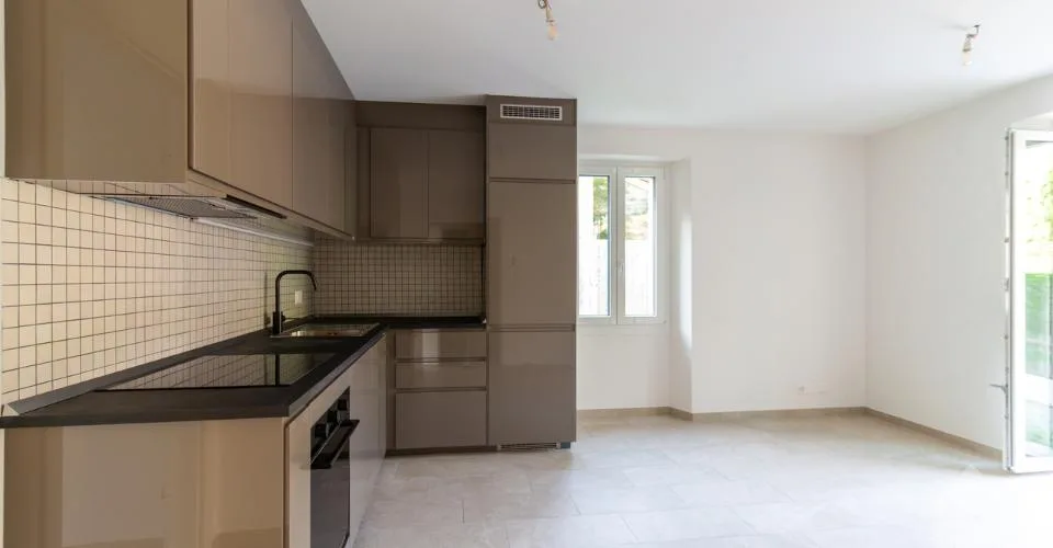 Bâtiment de trois appartements entièrement rénové avec goût – foto 8 di 13