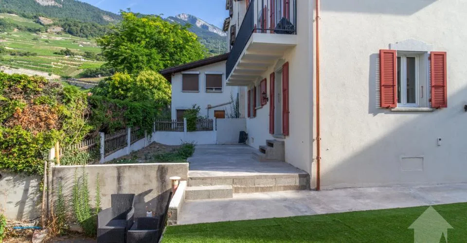 Bâtiment de trois appartements entièrement rénové avec goût – foto 4 di 13