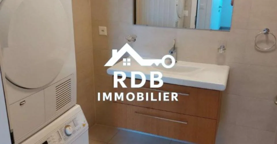 Appartement de 5 pièces au rez-de-chaussée situé à Vésenaz 1222