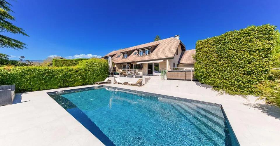 Magnifique villa jumelle rénovée – photo 15 sur 25