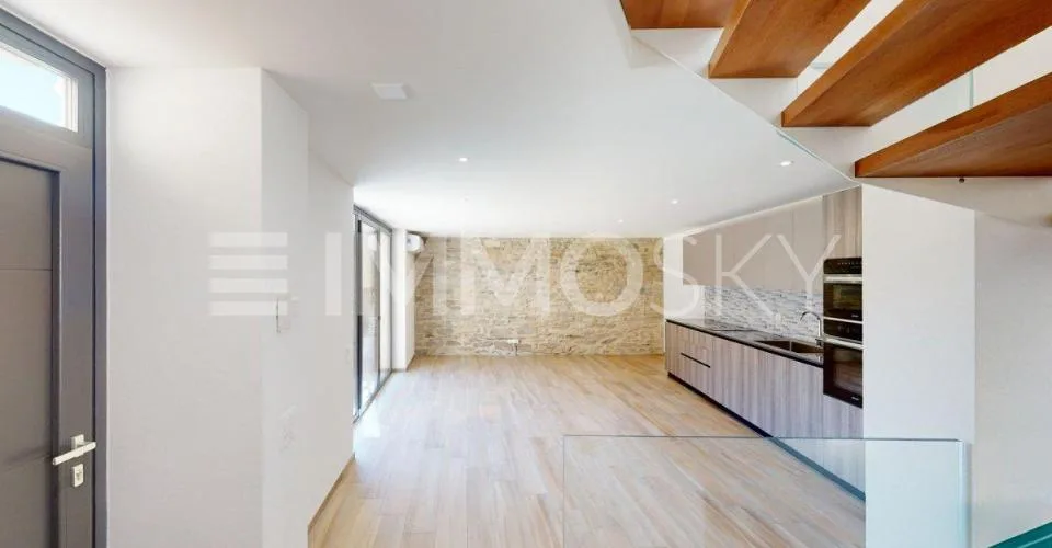 Casa moderna con materiali all'avanguardia e tanti dettagli unici – foto 9 di 12