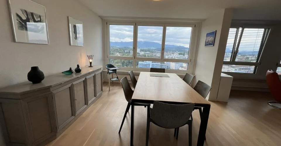 Ampio appartamento di 5,5 locali nel centro di Fribourg – foto 12 di 18