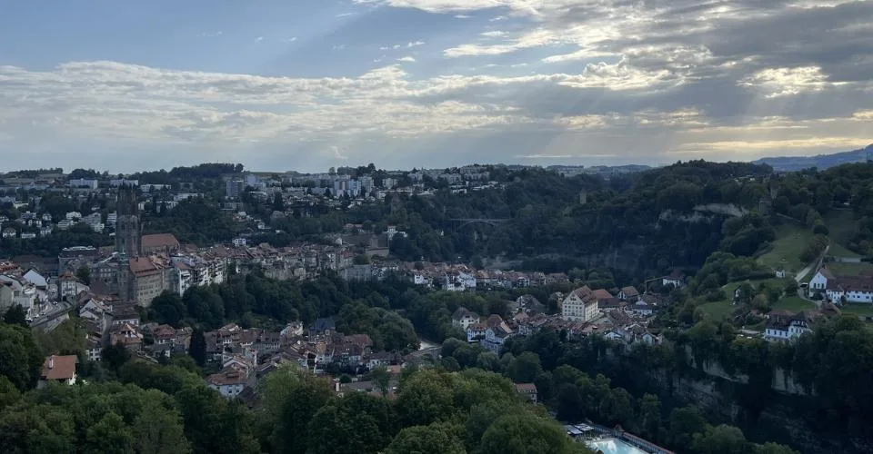 Ampio appartamento di 5,5 locali nel centro di Fribourg – foto 18 di 18