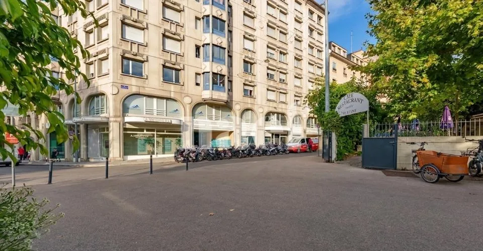 Appartamento luminoso al 6? piano con una bella terrazza – foto 8 di 16