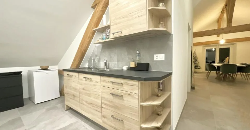 The charm of exposed beams - Spacious 3-room apartment