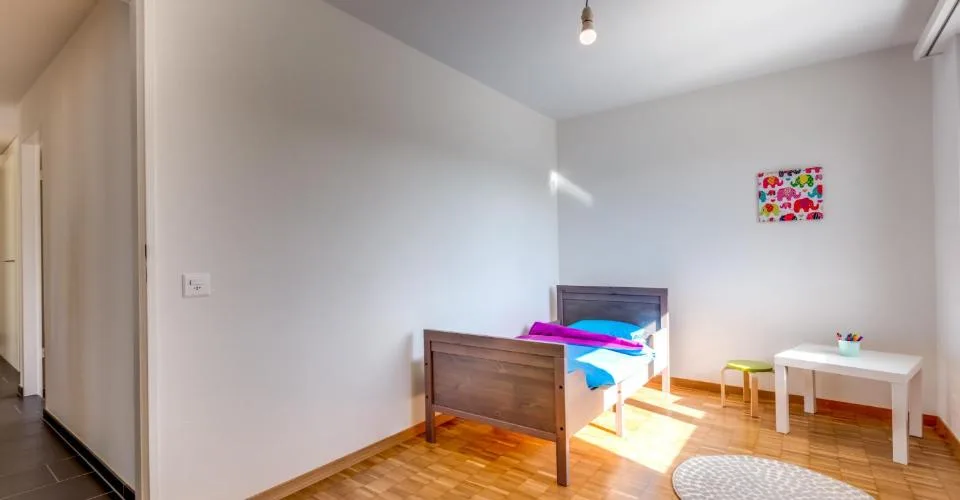 Ideale Wohnung für Familien - direkt gegenüber vom Schulhaus.