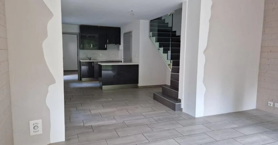 Bex : à louer villa individuelle de 4 pièces