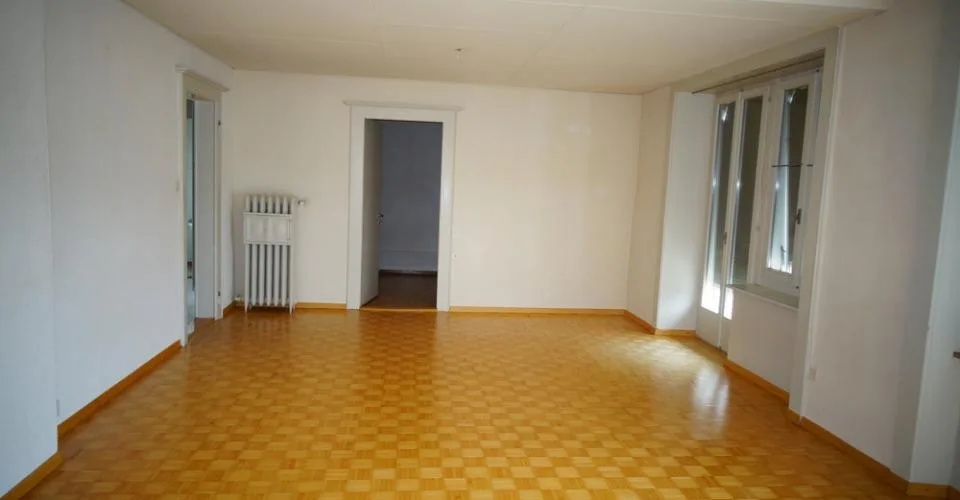 Tramelan – Edificio residenziale con 4 appartamenti situato nel centro della località – foto 16 di 24