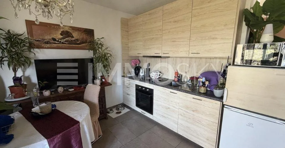 Haus mit zwei Wohnungen: Wohnen Sie in einer, verdienen Sie mit der anderen – Foto 4 von 10