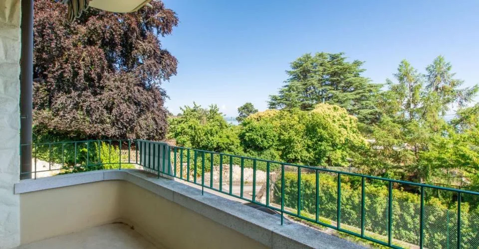 Corcelles, bel appartement de 3.5 pièces avec balcon, garage, place de parc – photo 26 sur 27