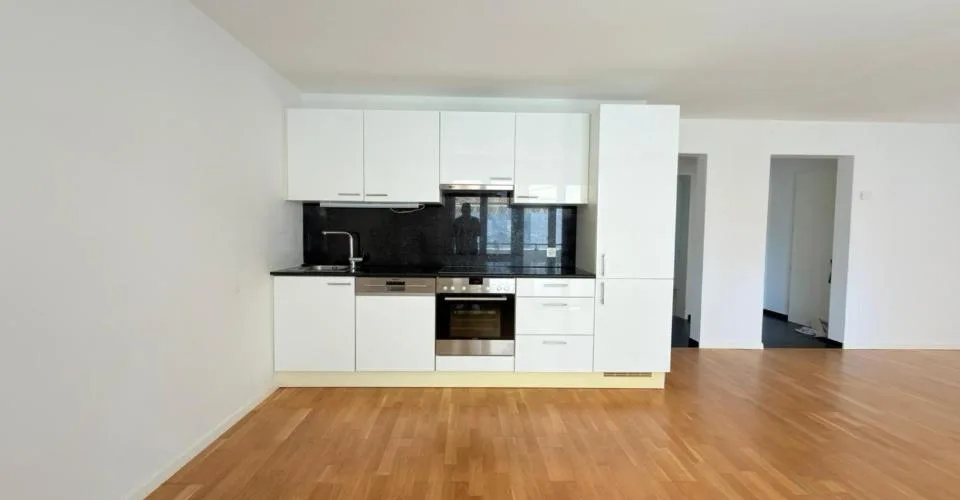 Helle 3.5-Zimmer-Wohnung mit Balkon in Nidau