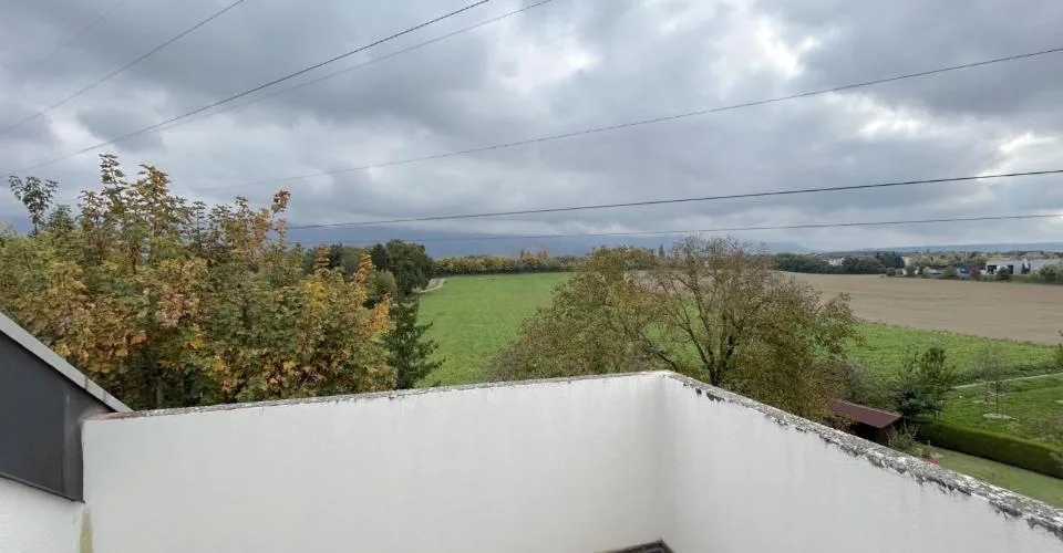 Dachgeschoss mit 3 Zimmern, 91m2 Wfl, ruhig und mit freier Sicht – Foto 11 von 14