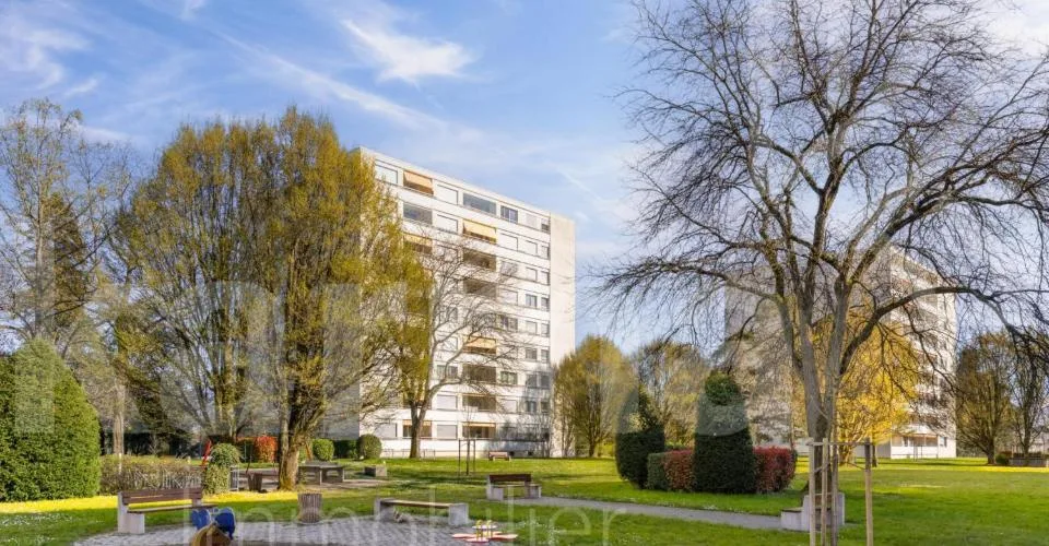Lumineux appartement offrant une vue sur le lac et les Montagnes – foto 3 di 13