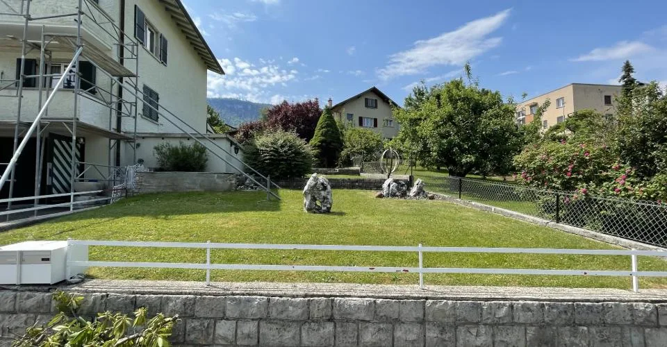 Maison de 3 appartements sur les hauteurs de Moutier – Foto 6 von 14