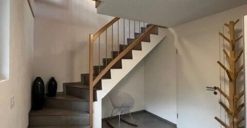 Charmante maison villageoise rénovée de 5.5 pièces à Delémont – Foto 7 von 13