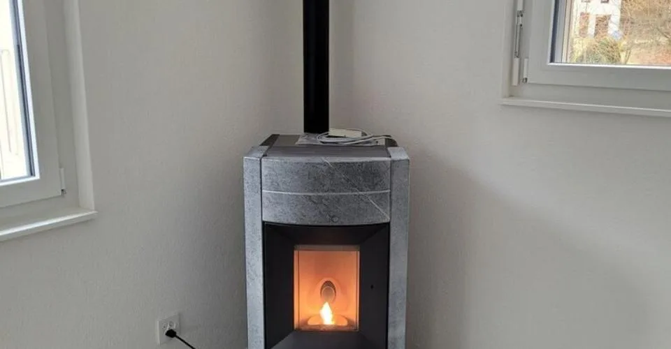 Charmante maison villageoise rénovée de 5.5 pièces à Delémont – Foto 11 von 13