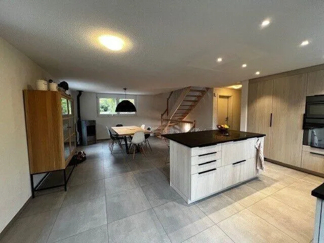 Charmante maison villageoise rénovée de 5.5 pièces à Delémont – Foto 5 von 13