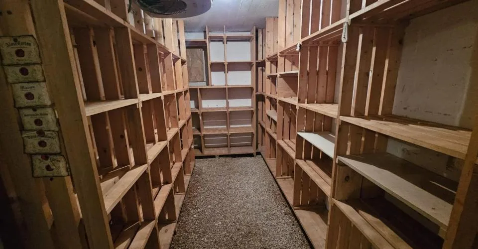 À Glovelier à vendre villa de 9.5 pièces sur une vaste parcelle – Foto 9 von 13