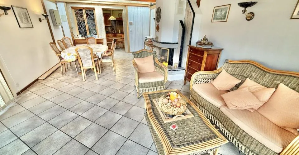 À vendre à Buix maison locative de 3 appartements – Foto 3 von 13