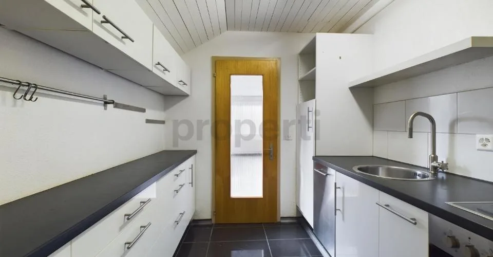 Petit mais charmant: appartement 1 pièce à Wyssachen avec balcon dans un endroit calme