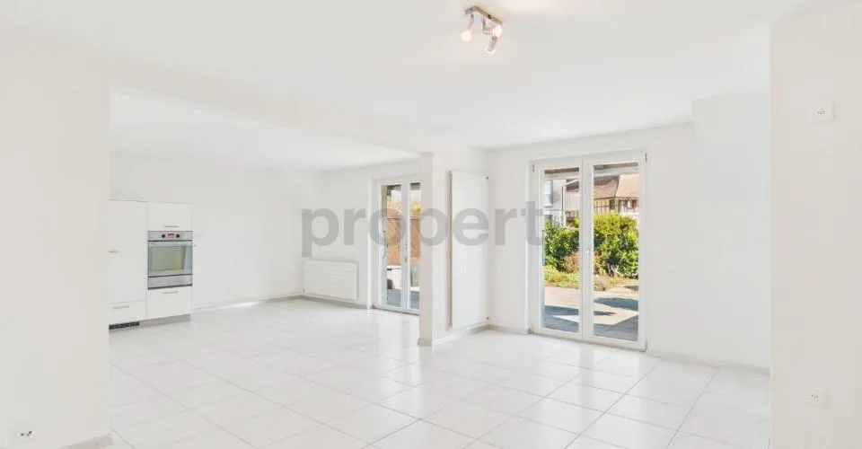 Moderne 3.5-Zimmer-Wohnung mit grosszügigem Grundriss und sonnigem ...